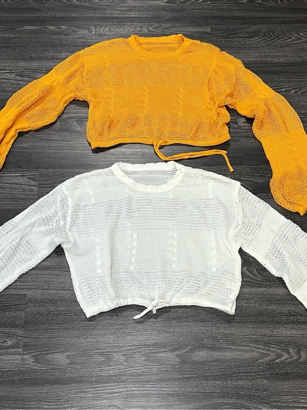 Women’s Lightweight Cropped Knit Sweater - Orange & White 2 Size S